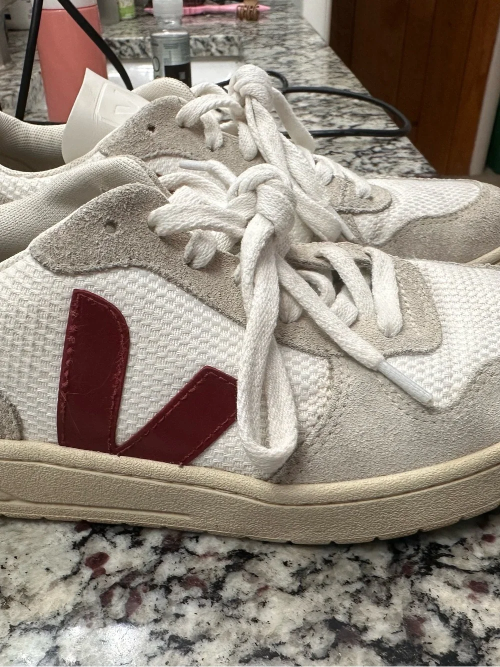 Veja V-10 B-Mesh Sneakers Womens 9 40 White Natural Marsala Low Top Lace Up